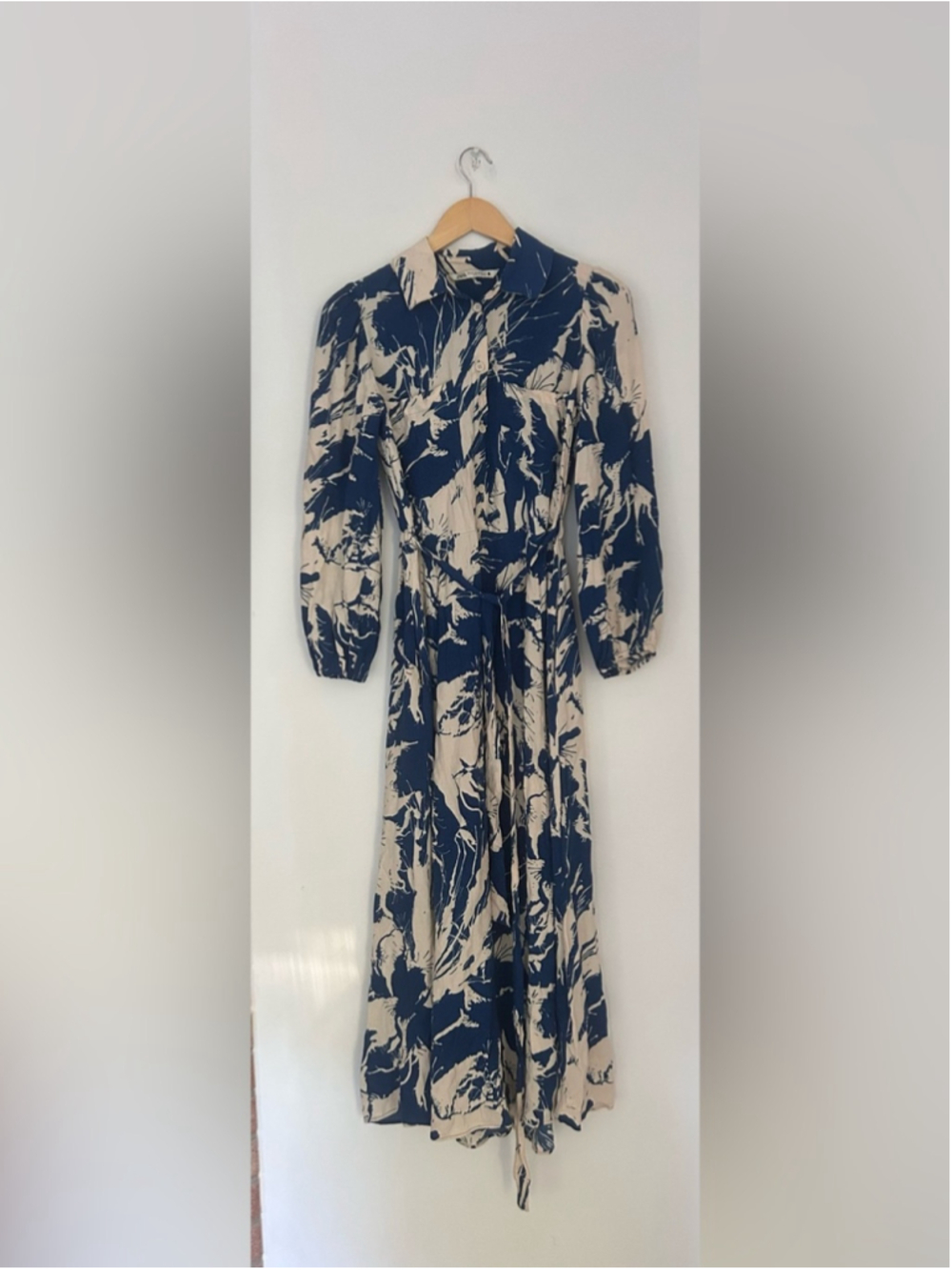 Zara bloggers favourite Blue & Ivory Abstract Print Shirt Dress Size XS - Picture 5 of 11